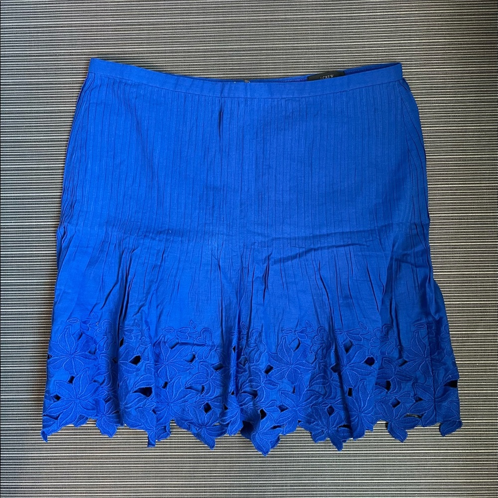 *NWT* J. Crew embroidered skirt (size 8)